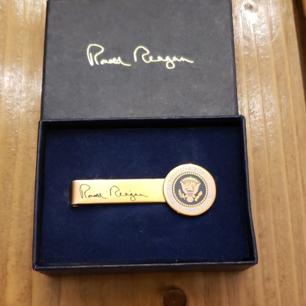 Ronald Reagan Signature Tie Bar w/ POTUS Seal